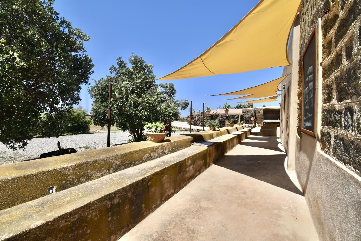 Dammuso le Vigne view 3