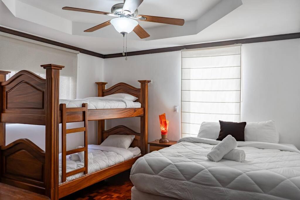 Tropical Oasis Family 2bdr