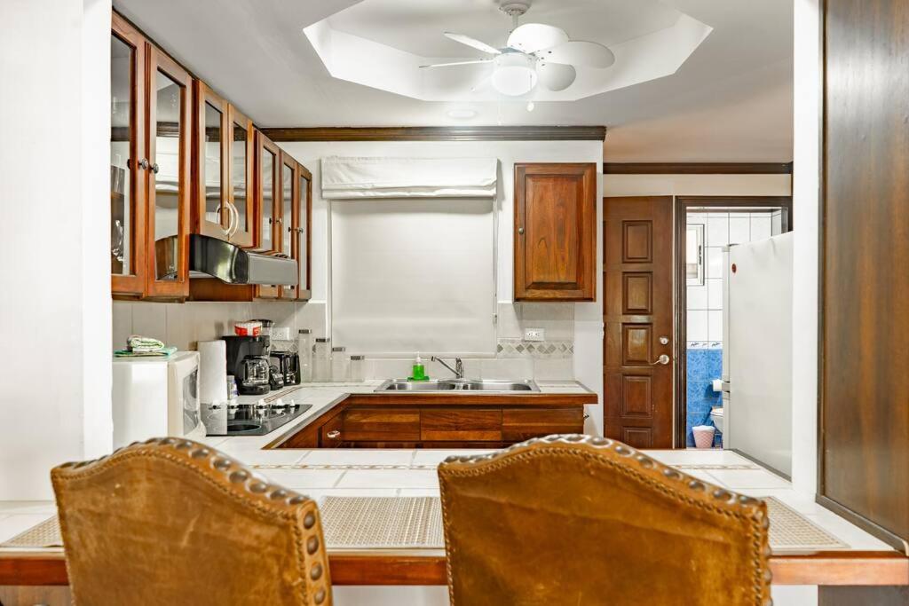 Tropical Oasis Family 2bdr