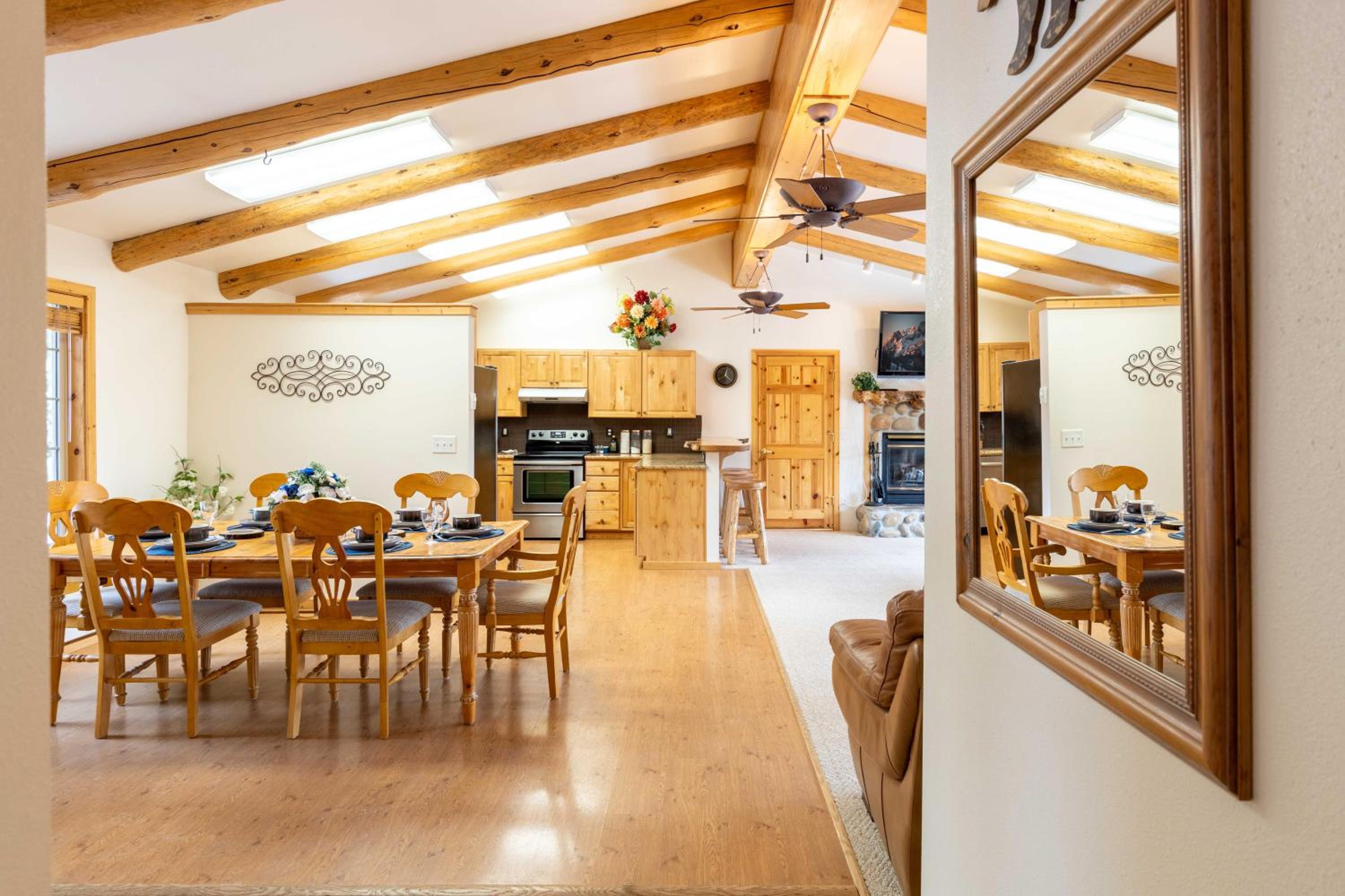 Smiley Creek Log Cabin in Idyllic Location for Hiking and Snowmobiling view 5