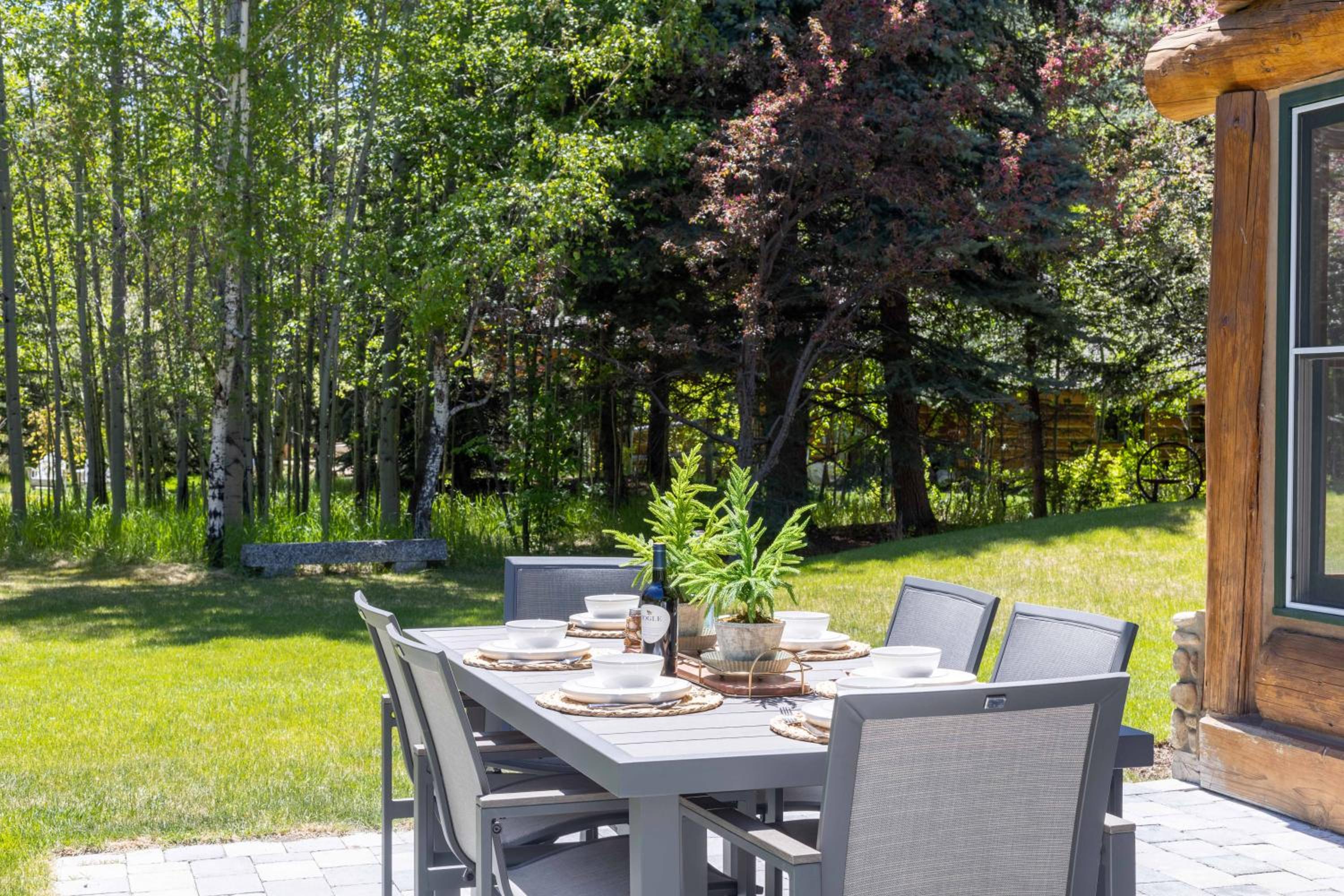 The Luxury Cabin at Comfort Circle view 2
