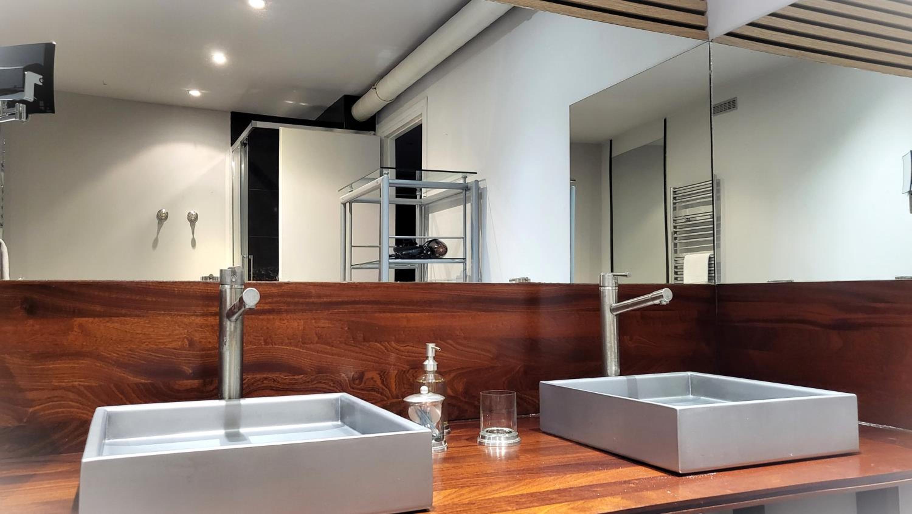Villa Le Loft by Festif Azur 4-Star 200m2 House with Garden, 5-Min Walk to Palais des Festivals and Beaches