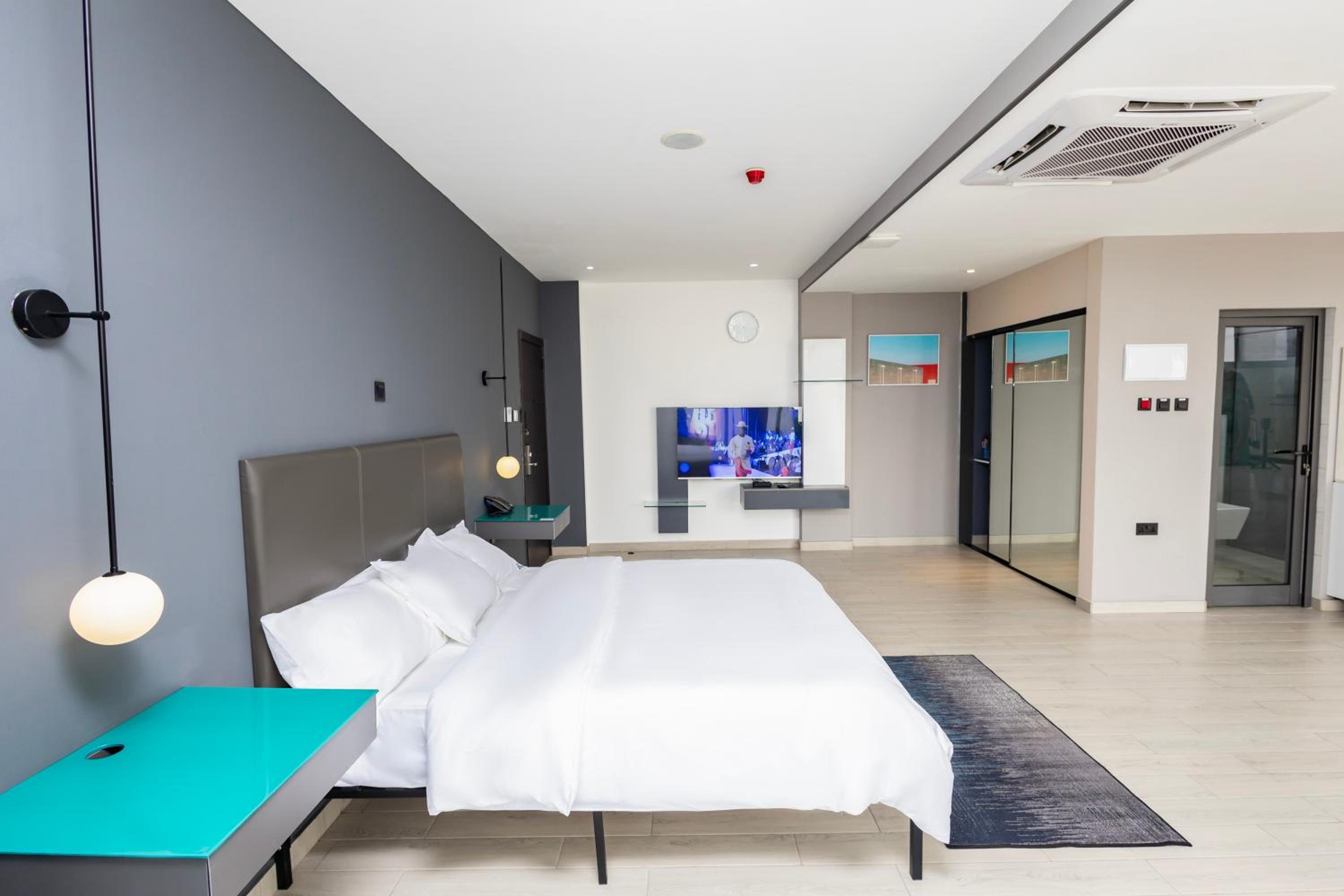 Bankable Roomzzz