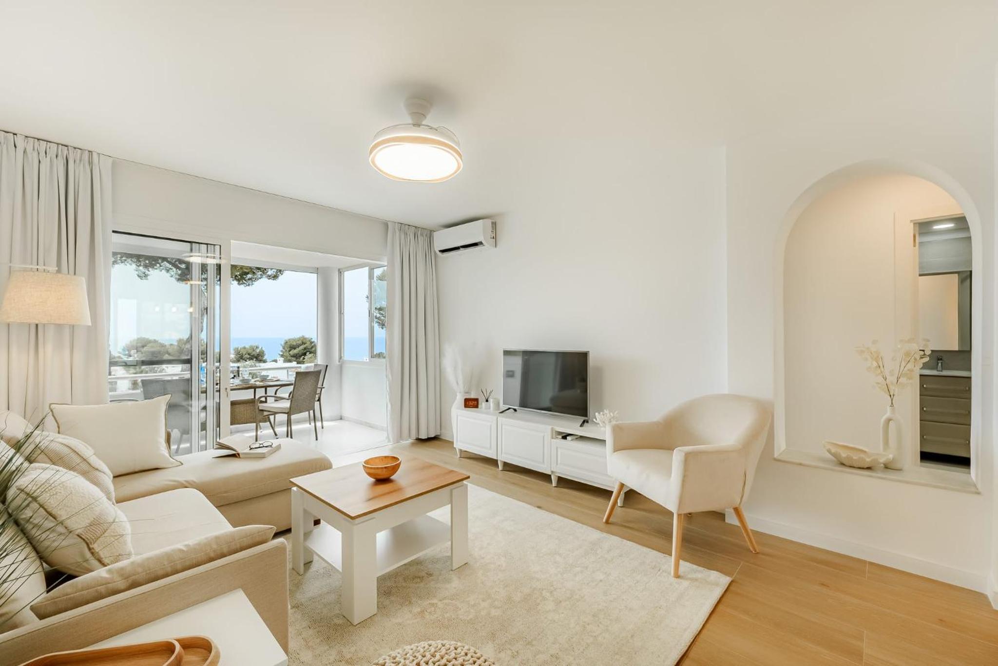 Luxury sea view apartment
