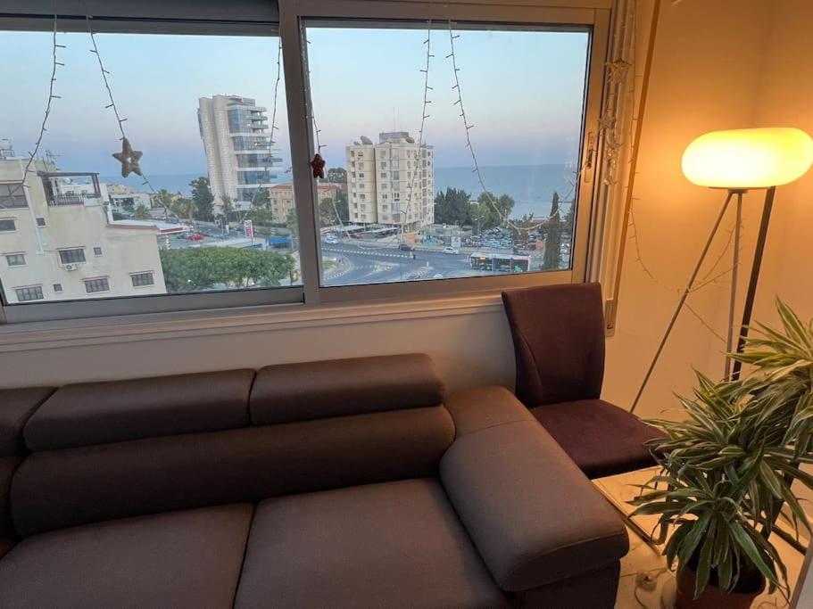 Seaview, 1 bedroom apt with a pool
