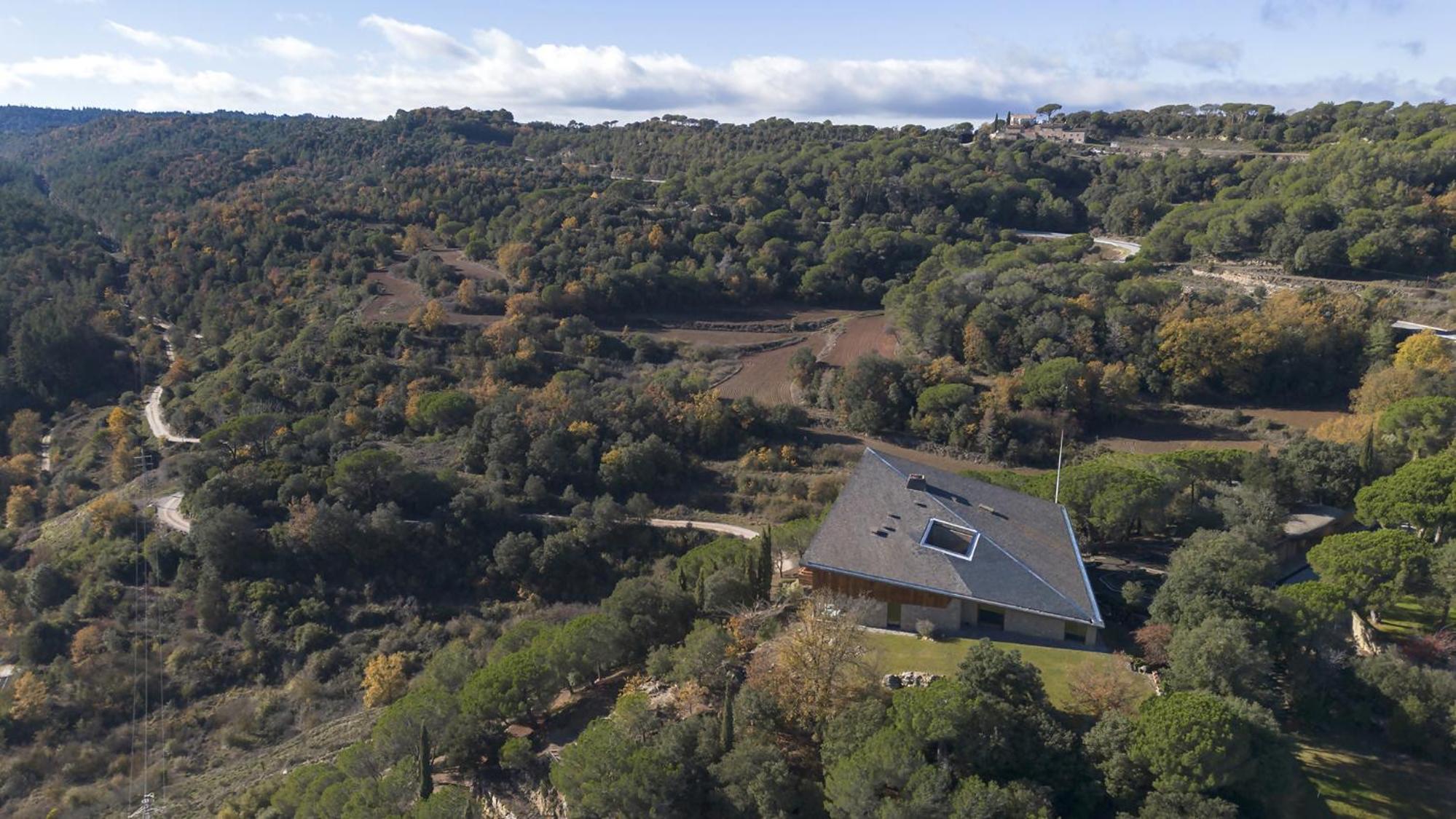 Chalet en la naturaleza cerca de Barcelona