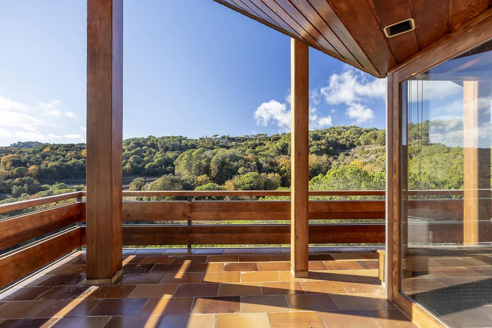 Chalet en la naturaleza cerca de Barcelona