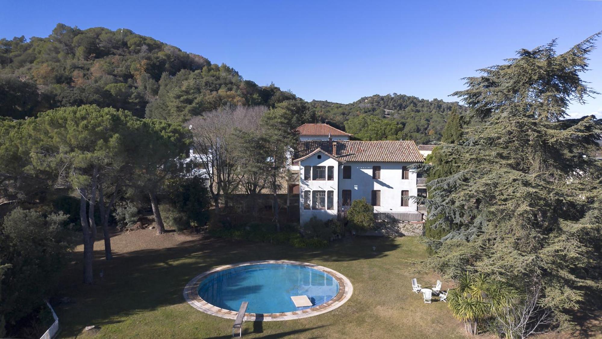 Chalet en la naturaleza cerca de Barcelona