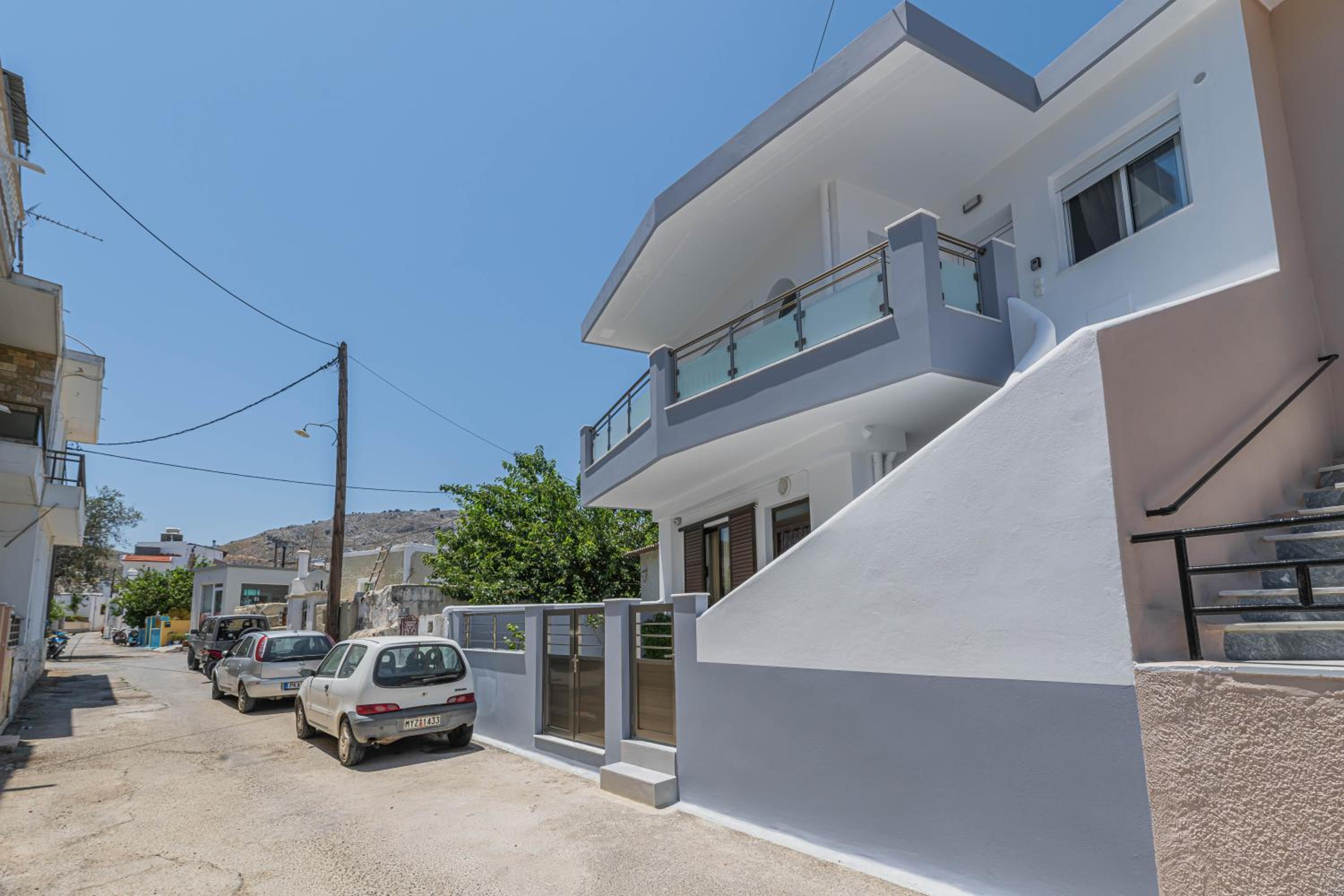 Antonis Studio
