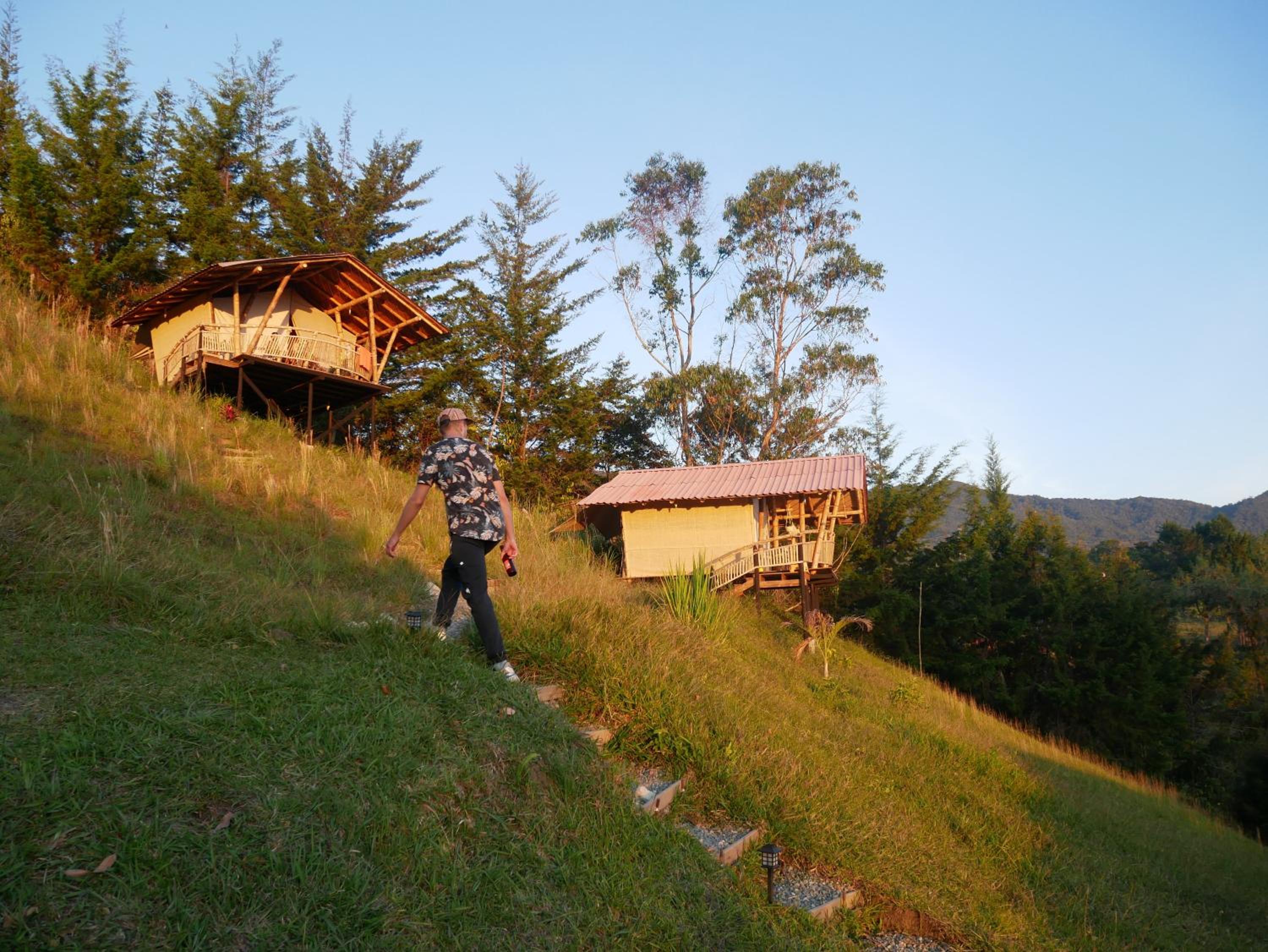 CASA KAYAM & Alojamiento creativo & Residencia Artística