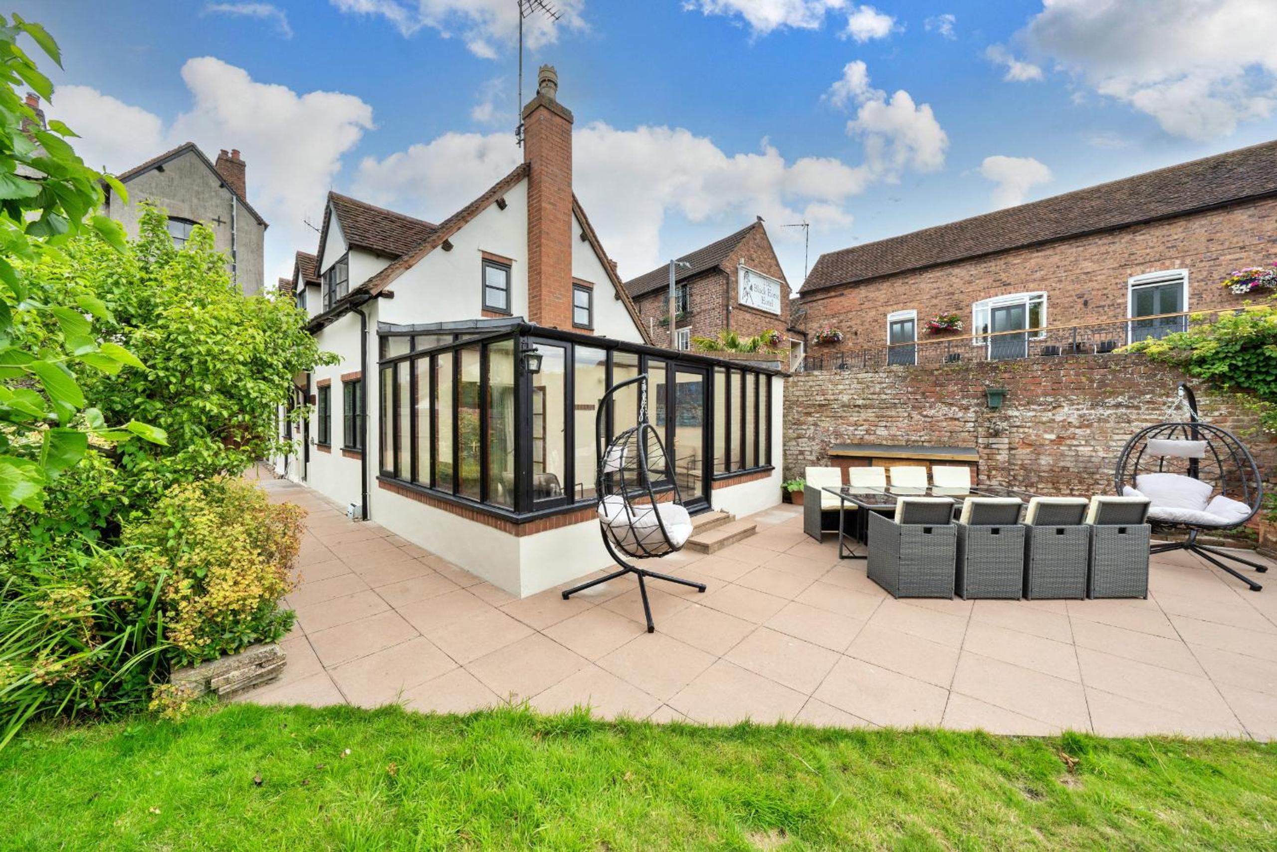 Finest Retreats - Barn Cottage view 5