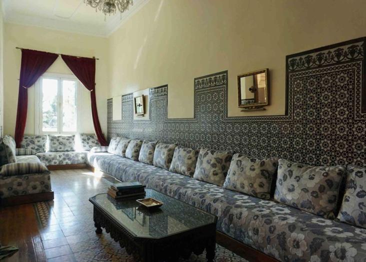 C21 Petit Palace view 4