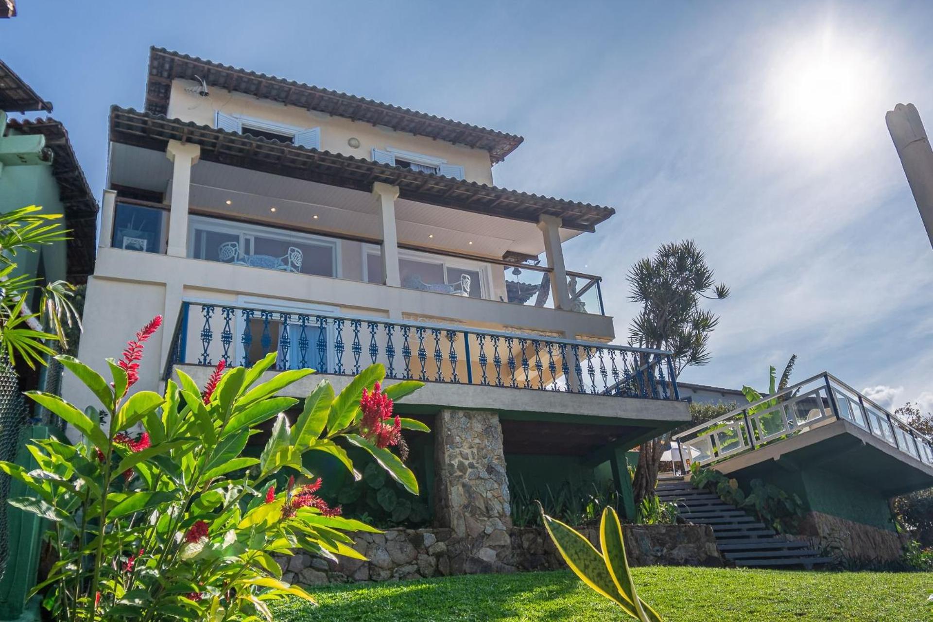 Swimming pool, kayaking and sauna on private beach
