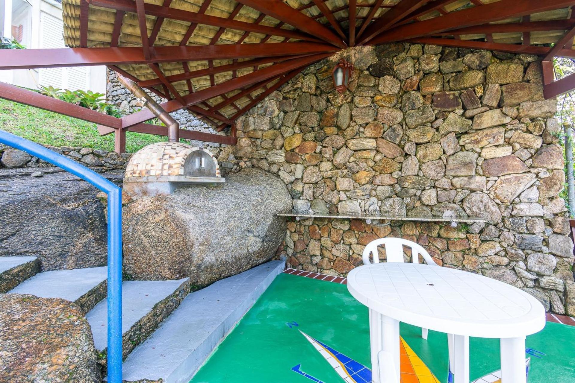 Swimming pool, kayaking and sauna on private beach