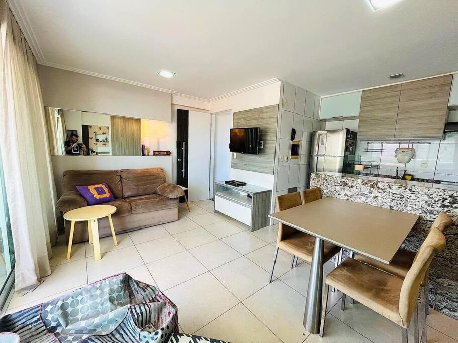 Apartamento com piscina no hooftop, 48m2 - Praia da Iracema- Fortaleza