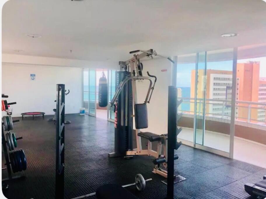Apartamento com piscina no hooftop, 48m2 - Praia da Iracema- Fortaleza