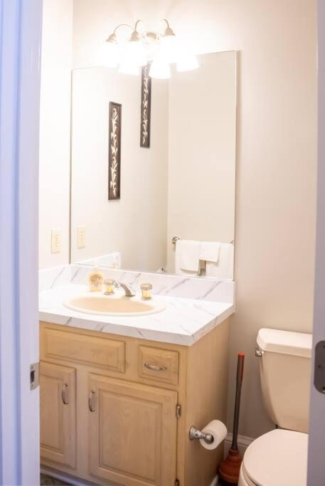 Richburg Vacations - Spacious and Stylish house - Property Image 3