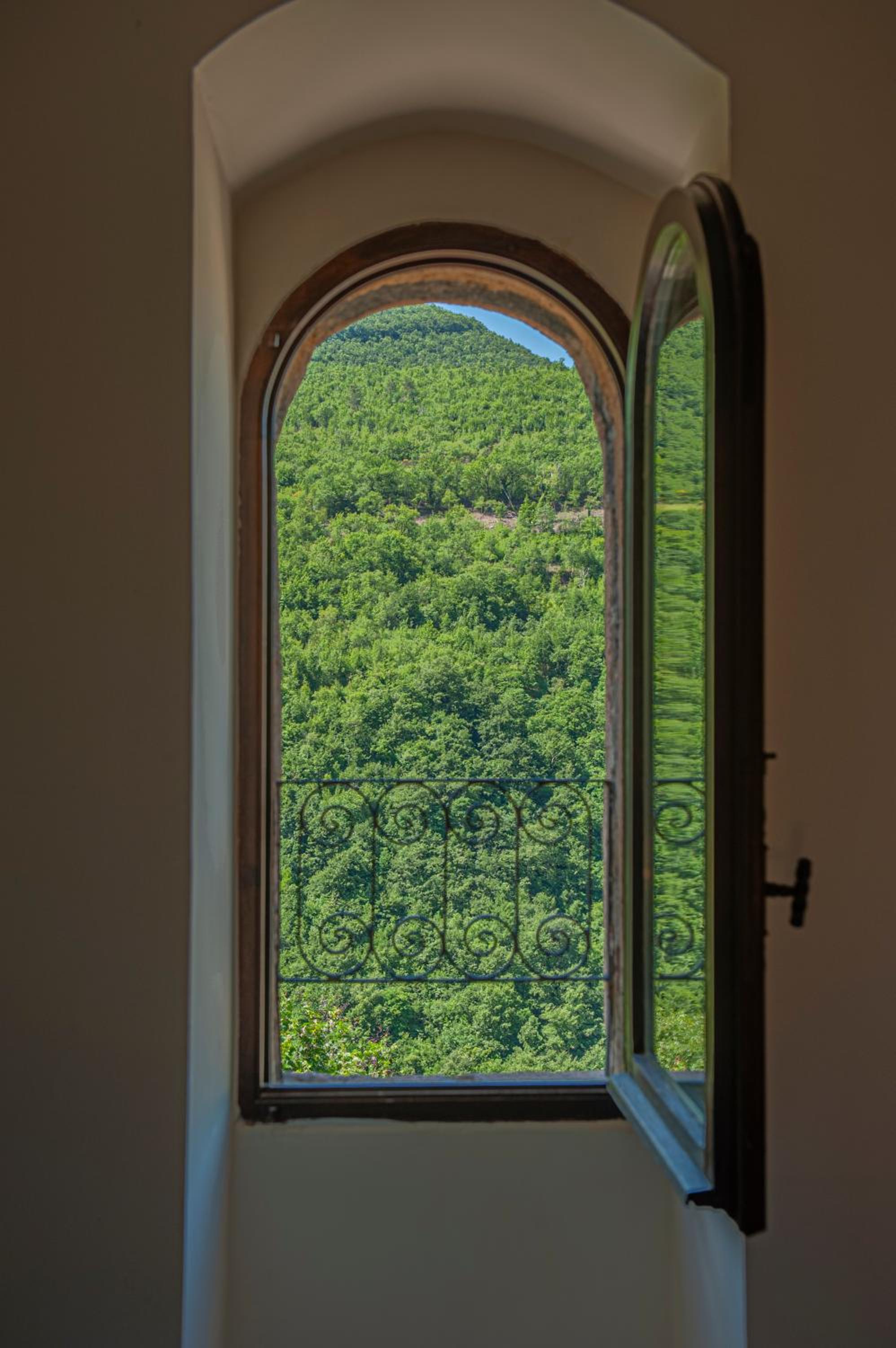 LA CASETTA en Vallo di Nera — balance & terrace