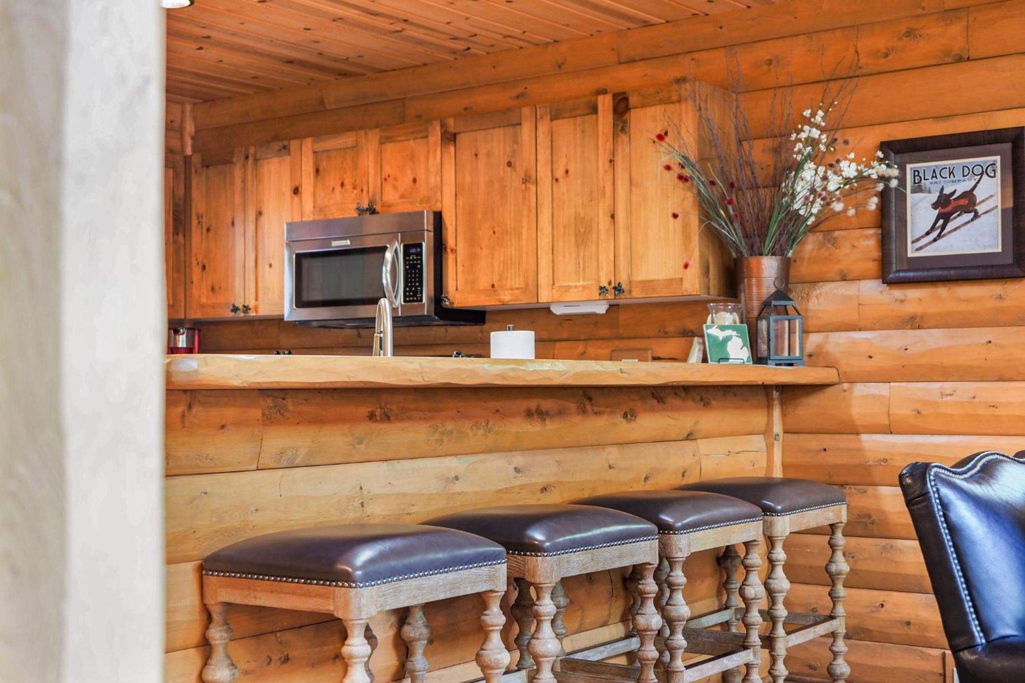 830 Mountain Cabin