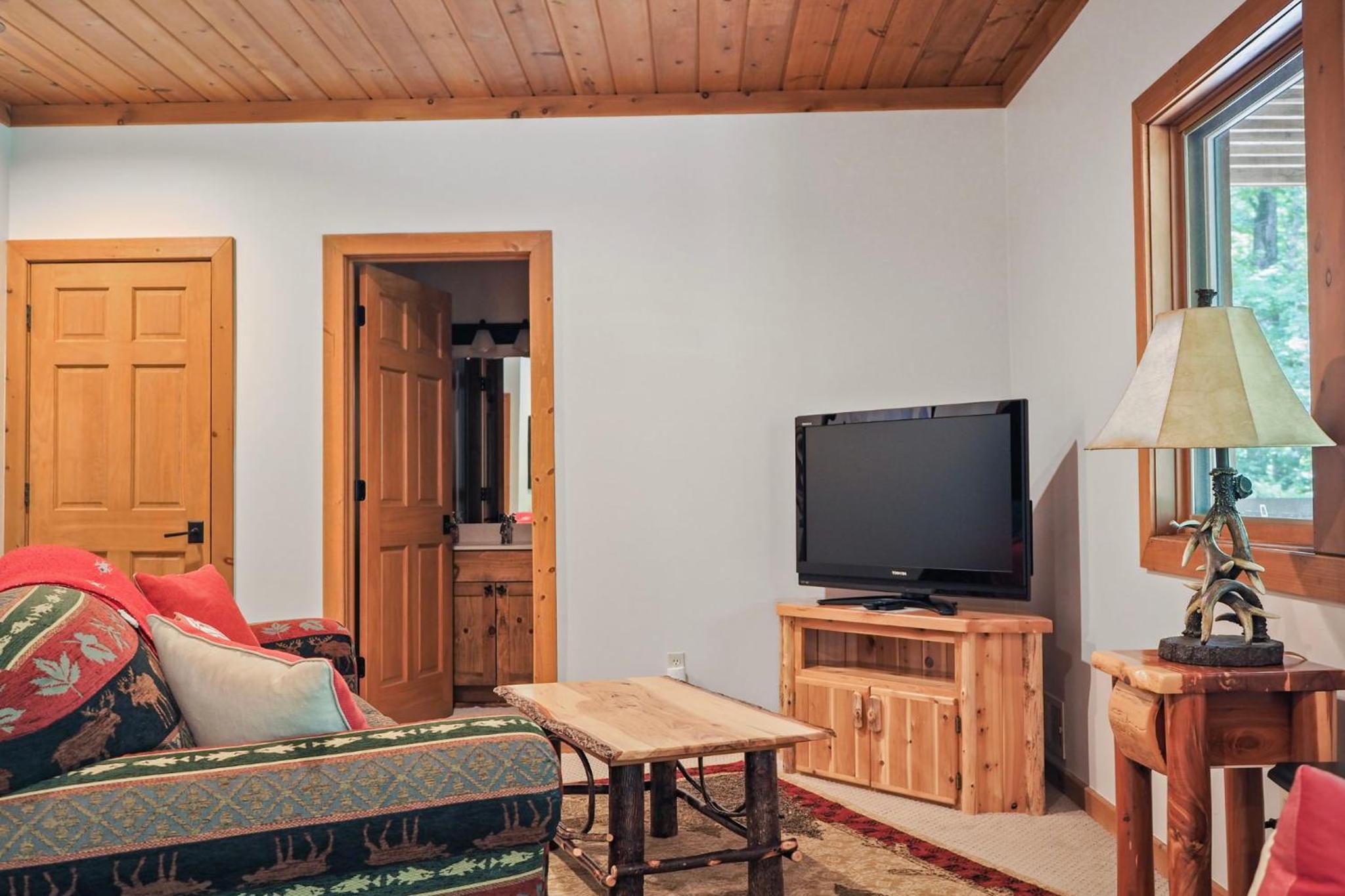 830 Mountain Cabin