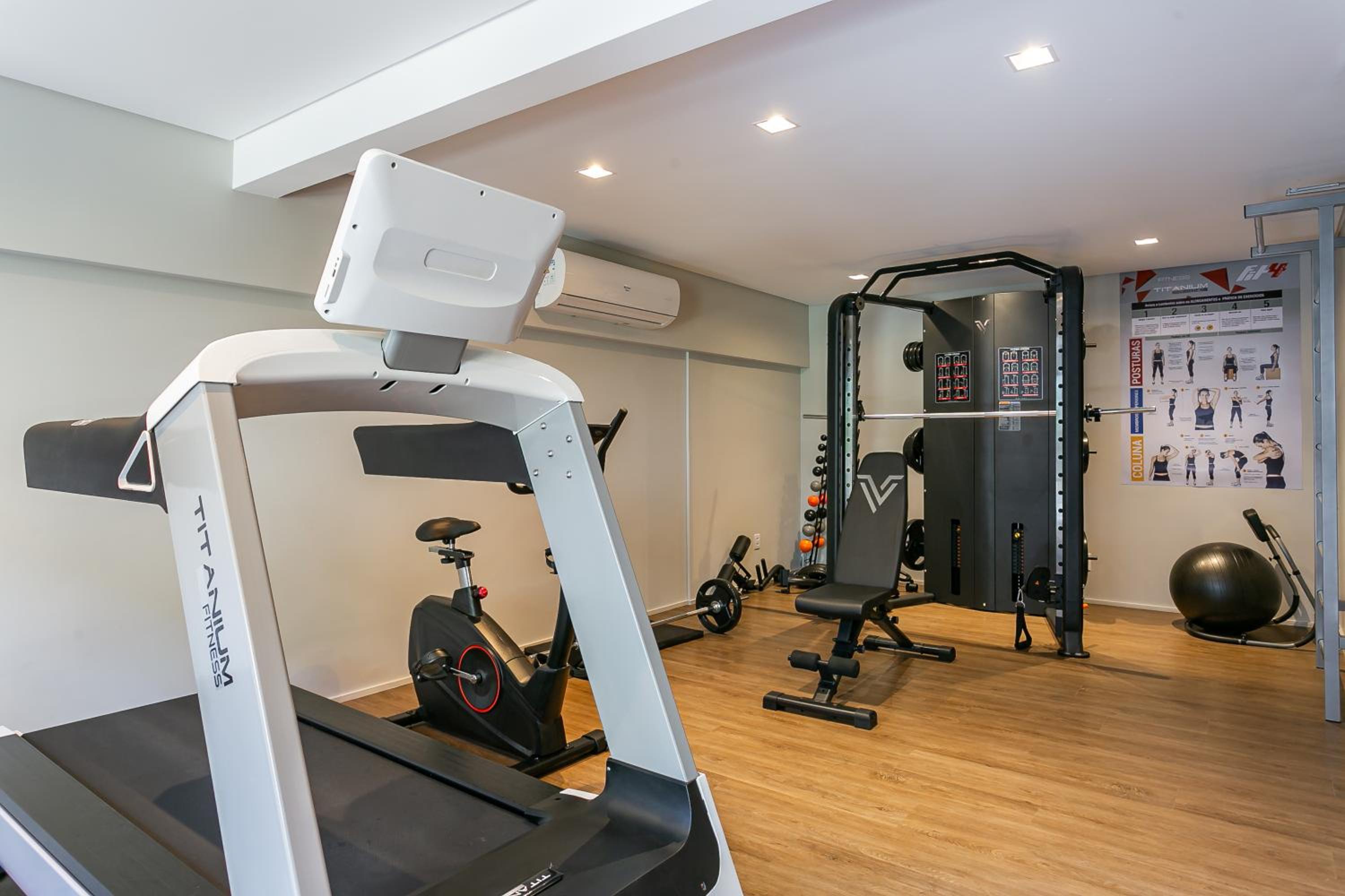 Studios Rio Branco by Viva - Prédio moderno, aptos com cama king-size no centro de Floripa