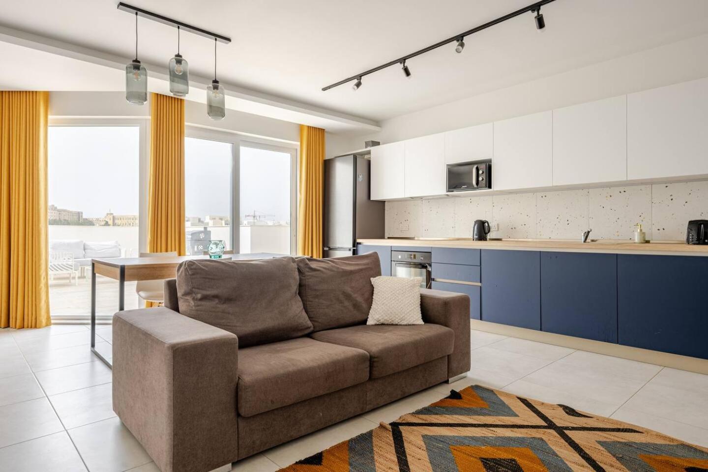 Luxury penthouse sea view view 5