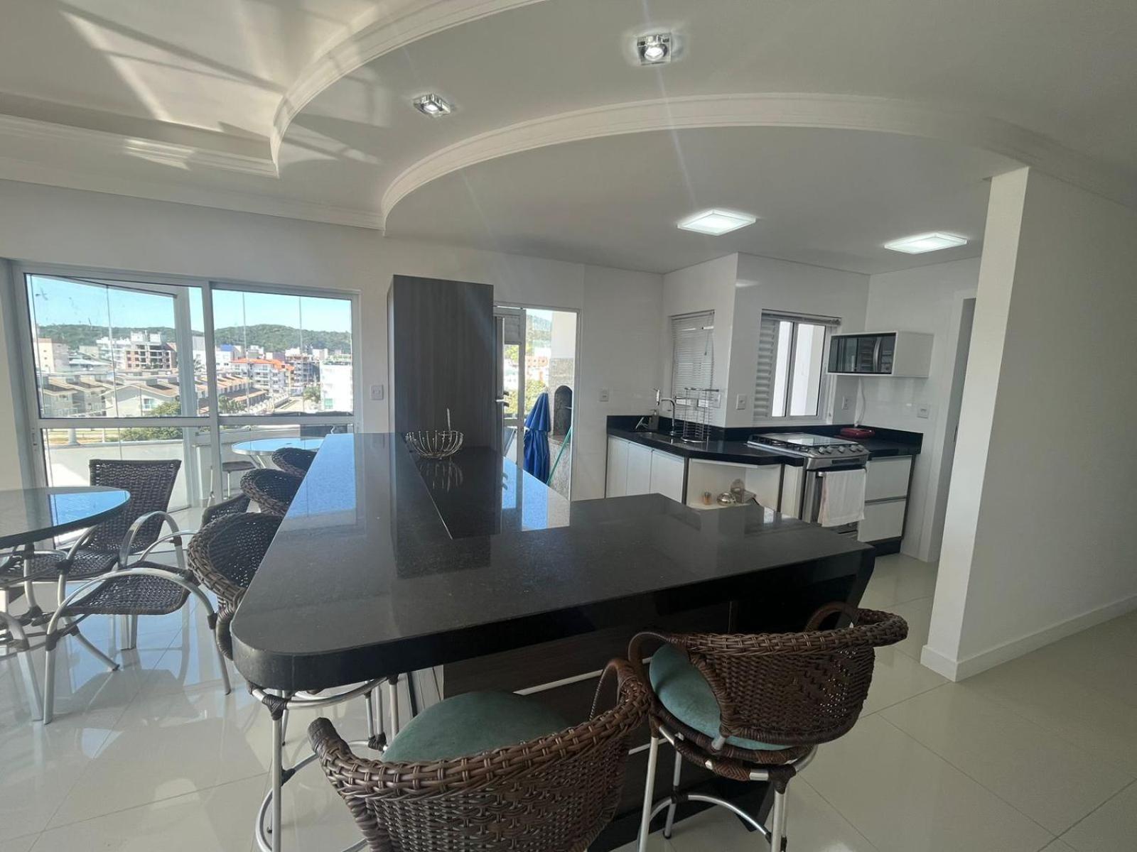 Cód 1 - Cobertura duplex com piscina privativa