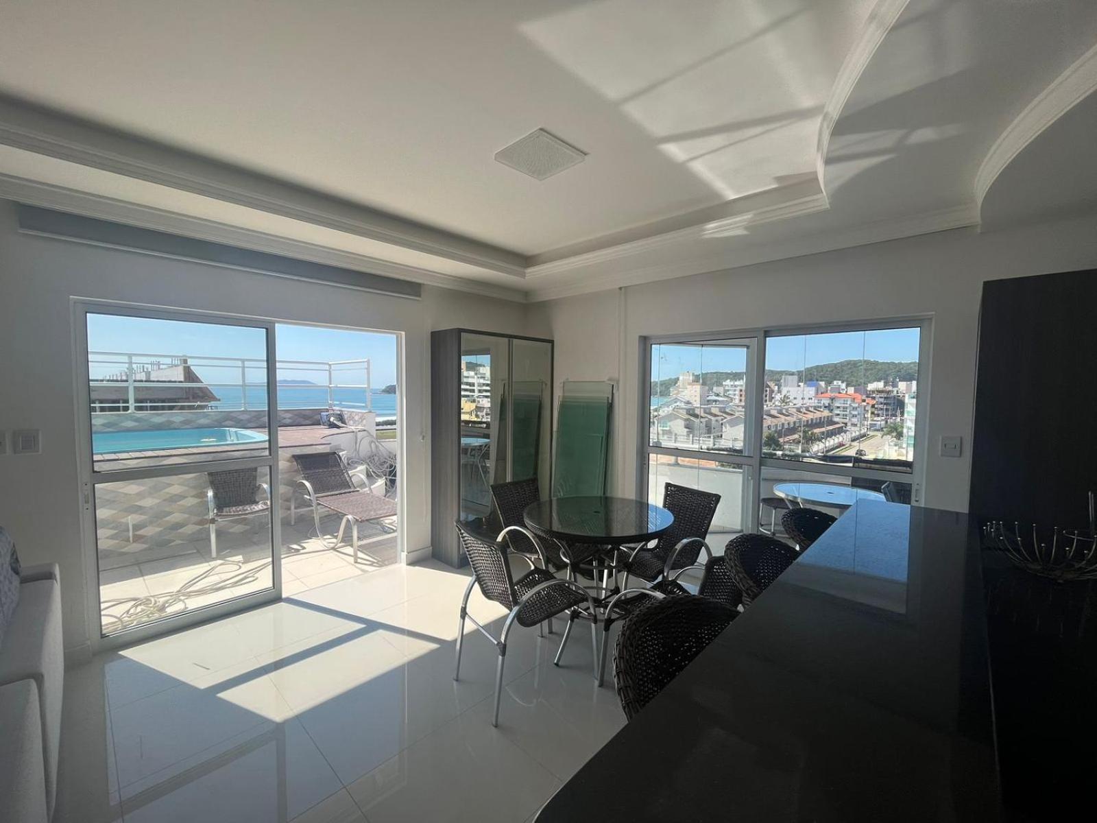 Cód 1 - Cobertura duplex com piscina privativa