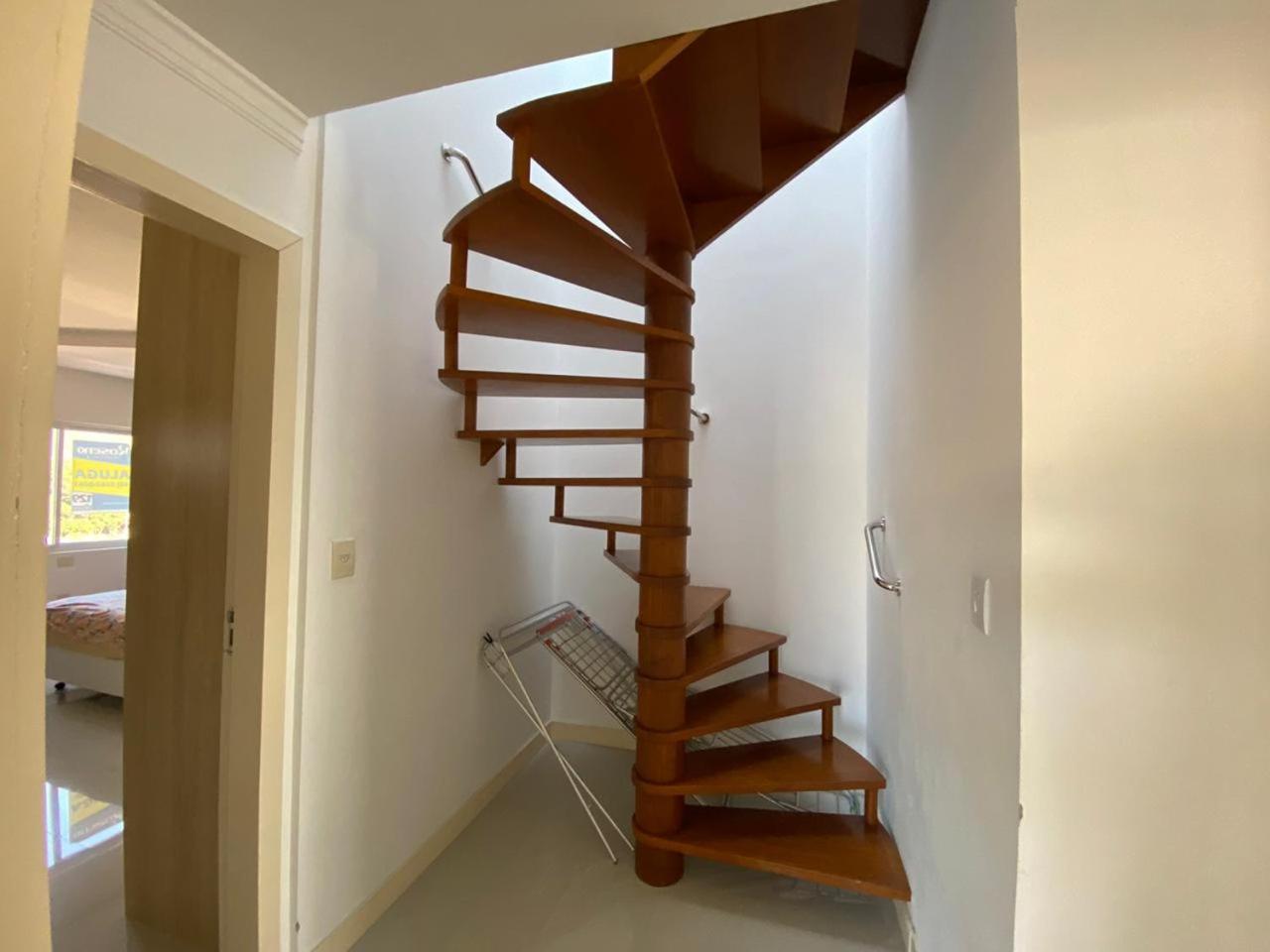 Cód 1 - Cobertura duplex com piscina privativa