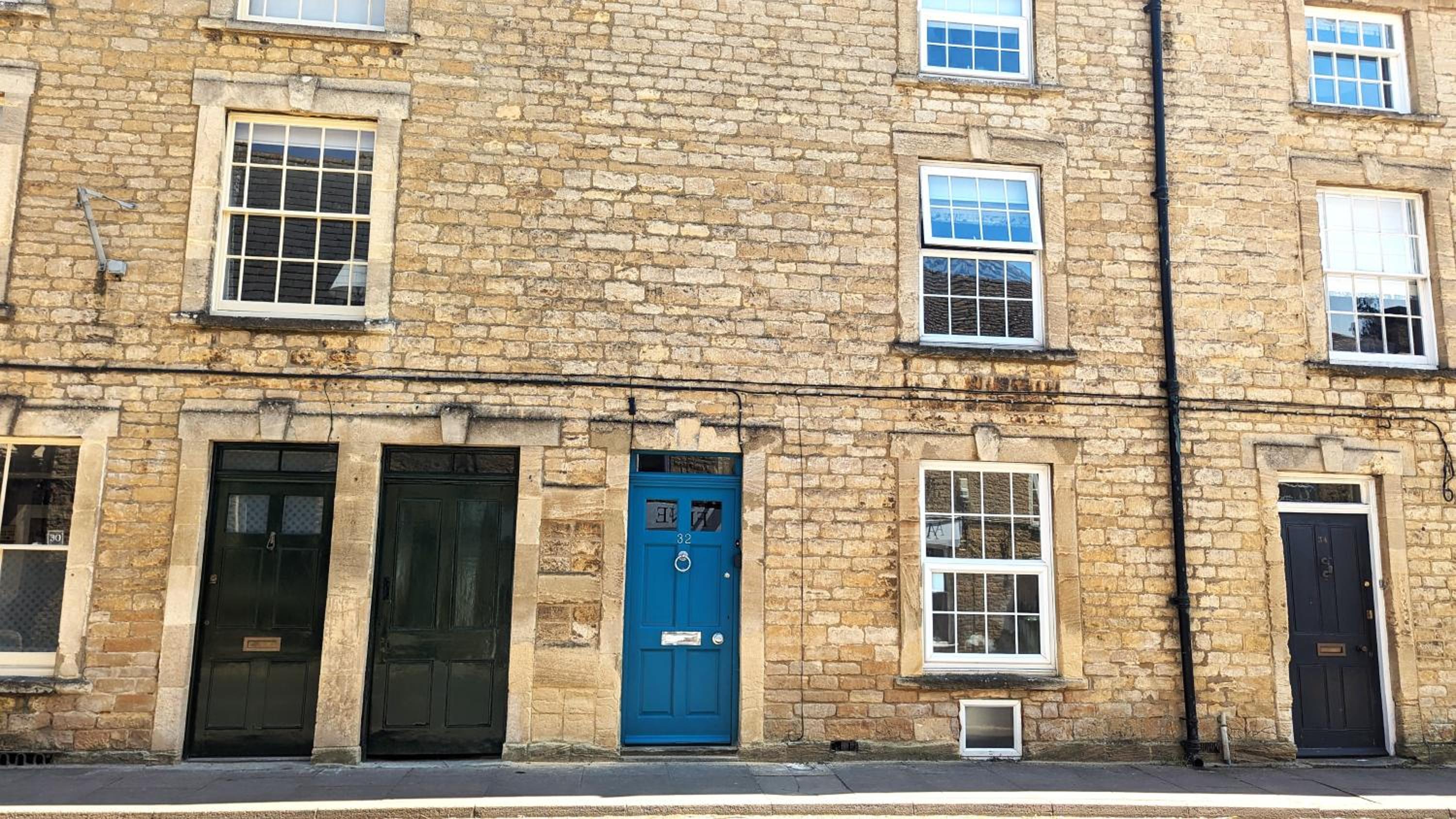 Cosy 17th Century Cotswold Cottage 3 Bedroom Chipping Norton - Borough Cottage view 2