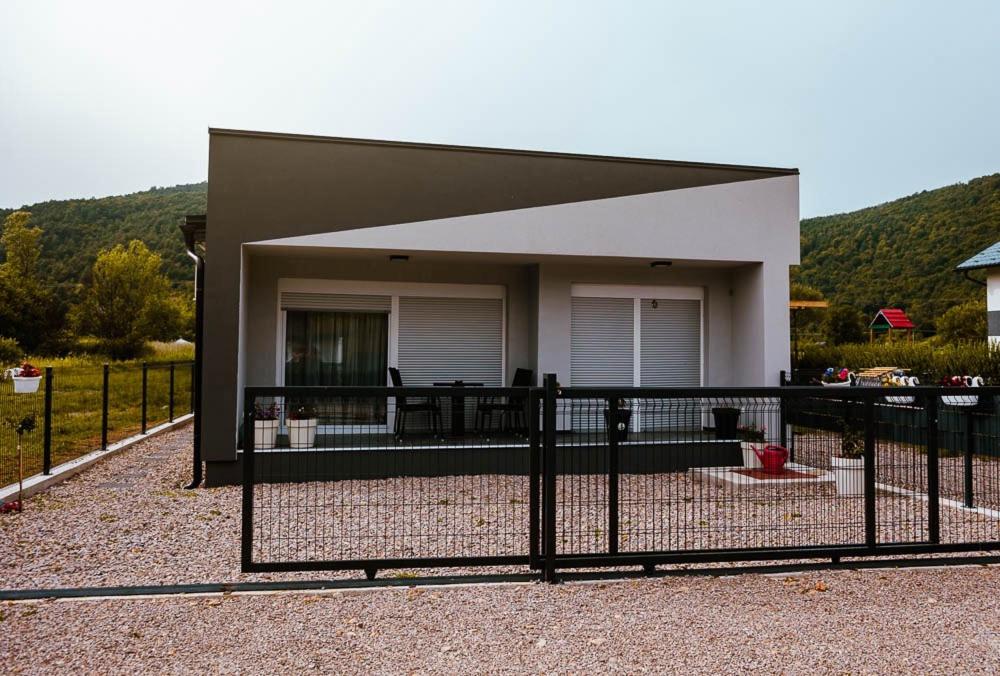 Una deluxe home ELLA