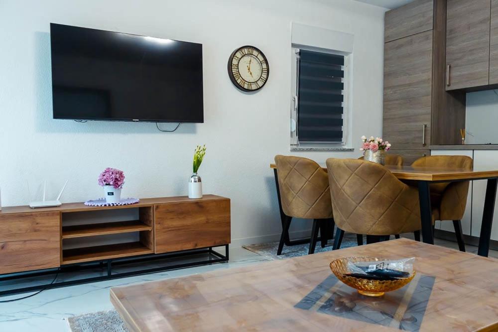 Una deluxe home ELLA