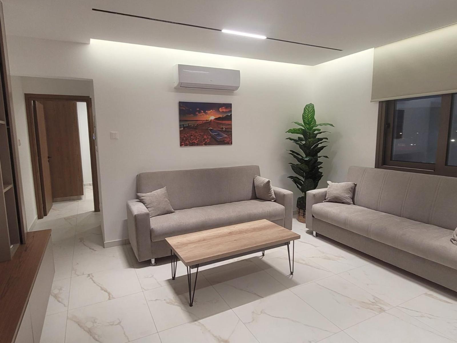 IOLENA Seaview Apartment