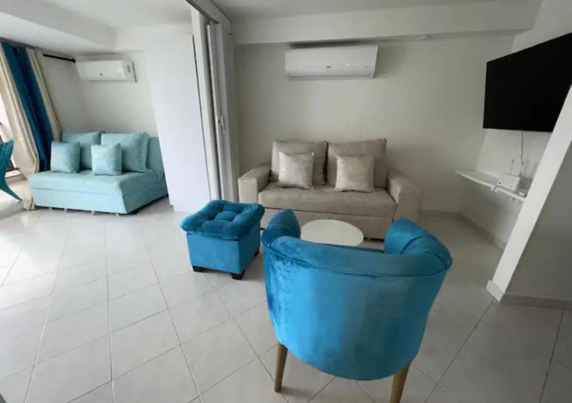 1 Cuadra De la playa Apartamentos Villa del Mar by Top