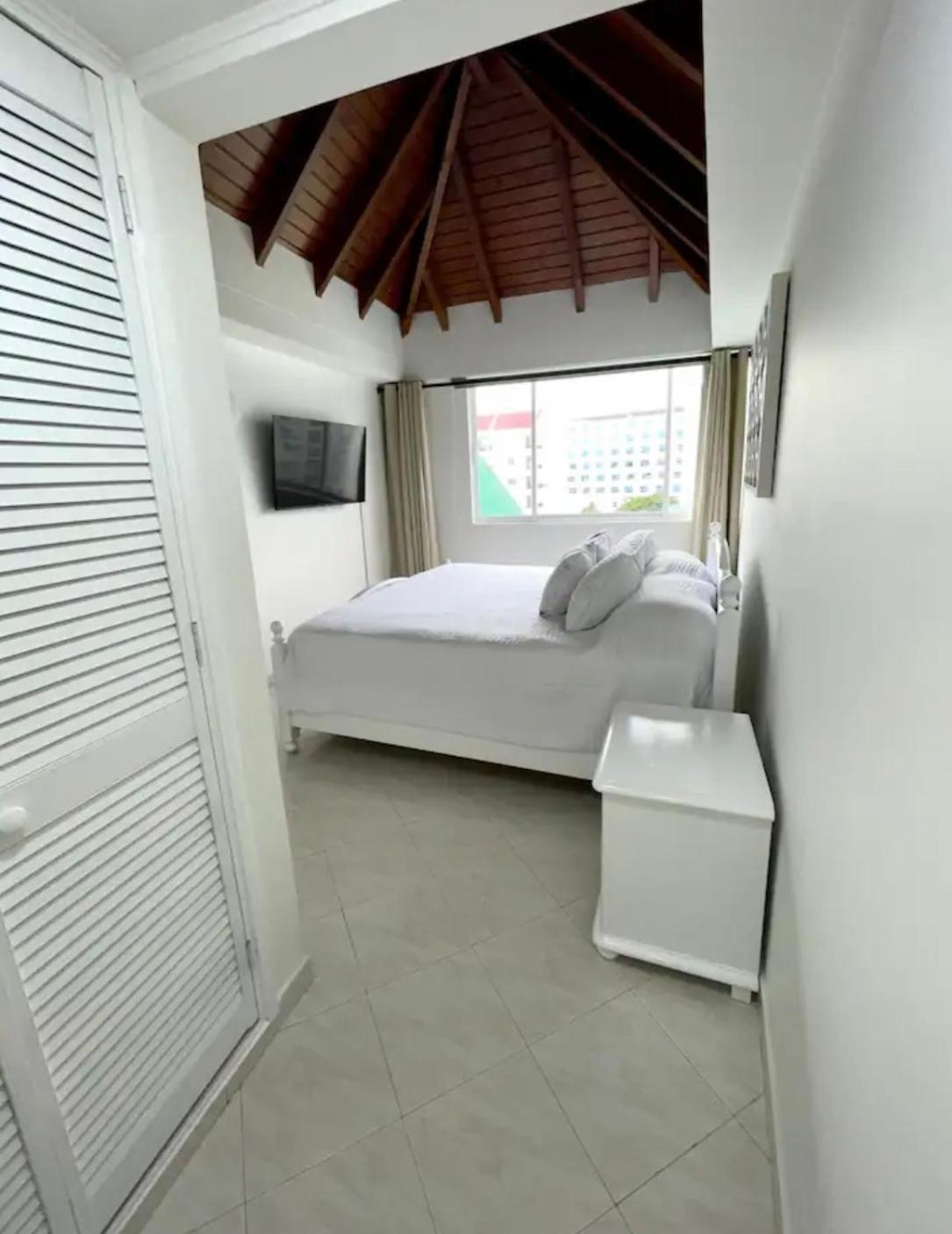1 Cuadra De la playa Apartamentos Villa del Mar by Top