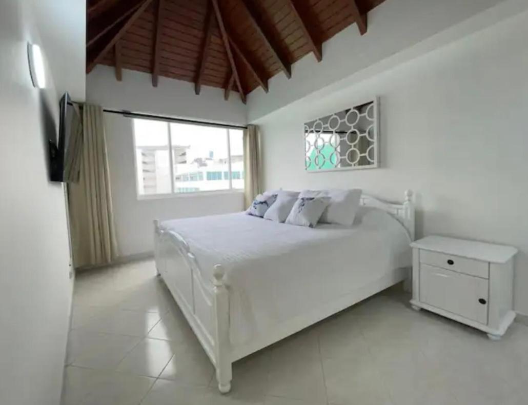 1 Cuadra De la playa Apartamentos Villa del Mar by Top