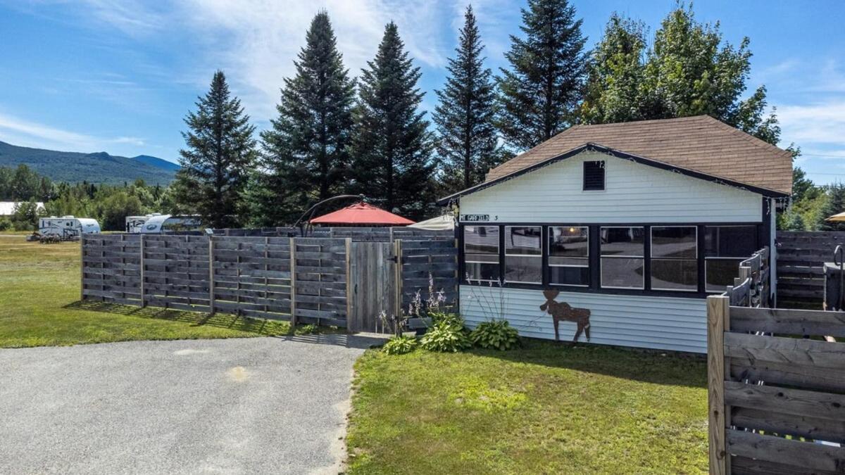 Heart of the White Mountains Cottage w Hot Tub #3 view 4