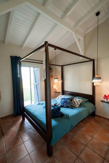 Villa Manika vue mer view 4