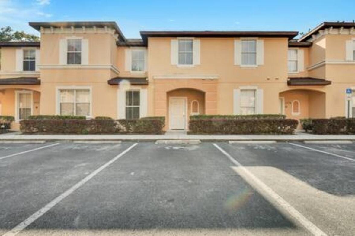 Regal Oaks Free Resort Disney No Carpet 3BED