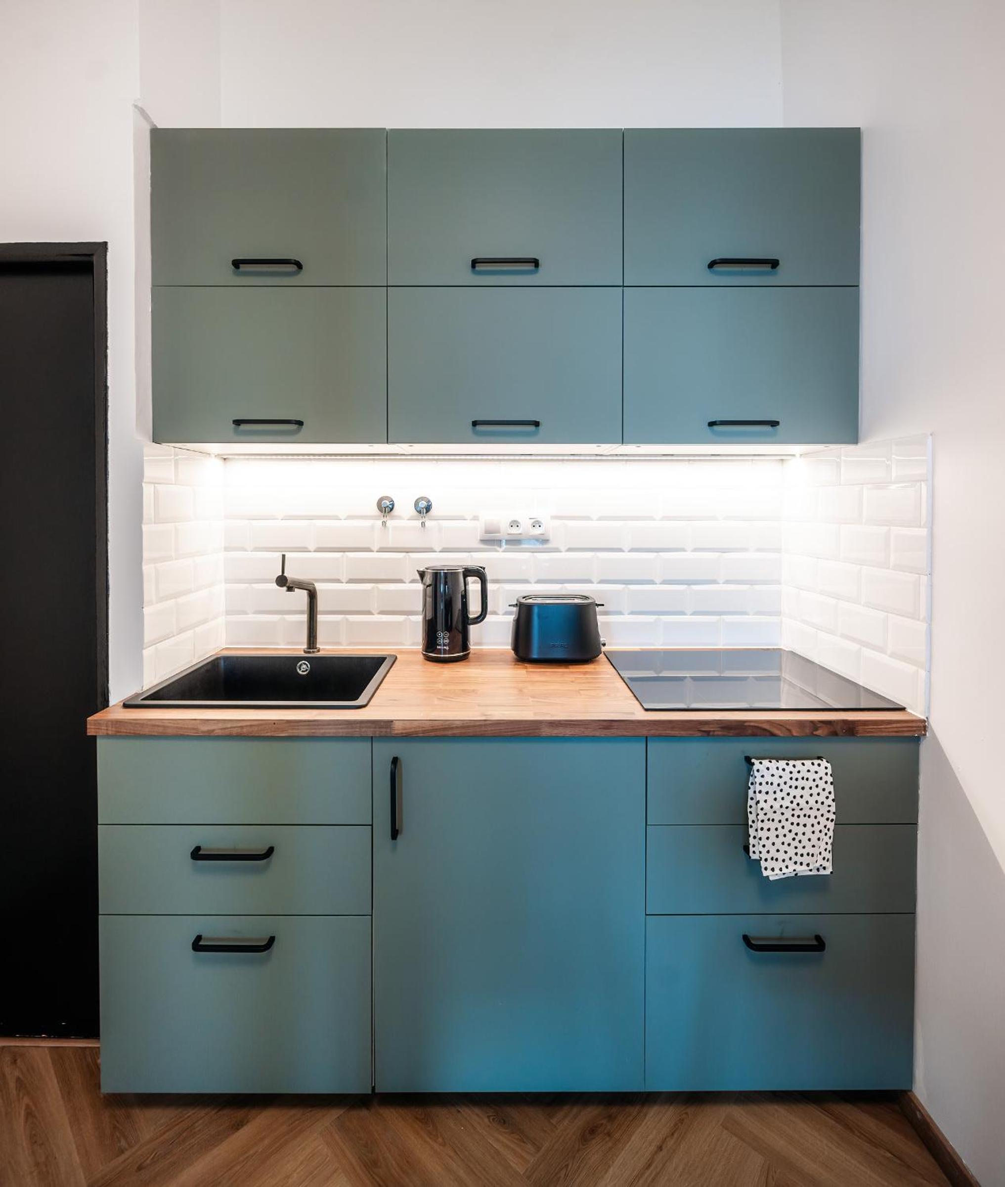 2BR 1,5Bath Chic City Suite near Wenceslas Square