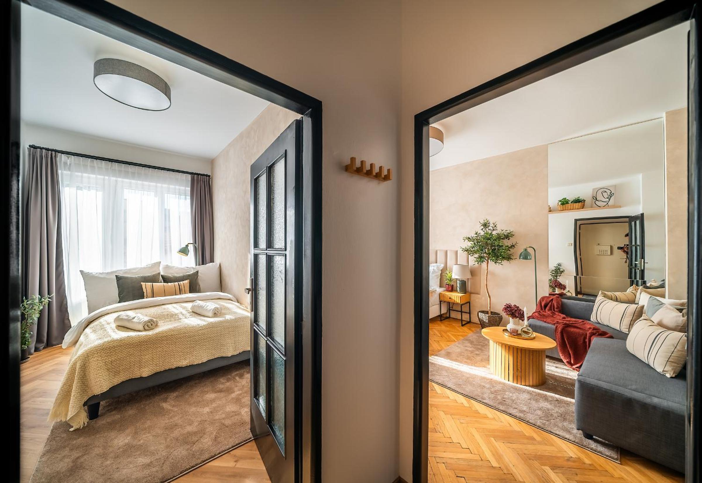 2BR 1,5Bath Chic City Suite near Wenceslas Square
