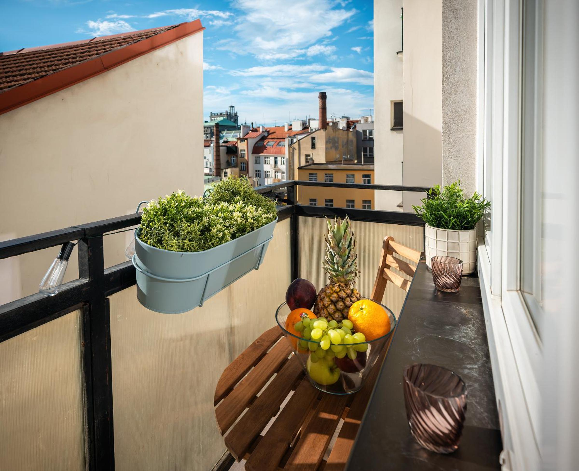 2BR 1,5Bath Chic City Suite near Wenceslas Square