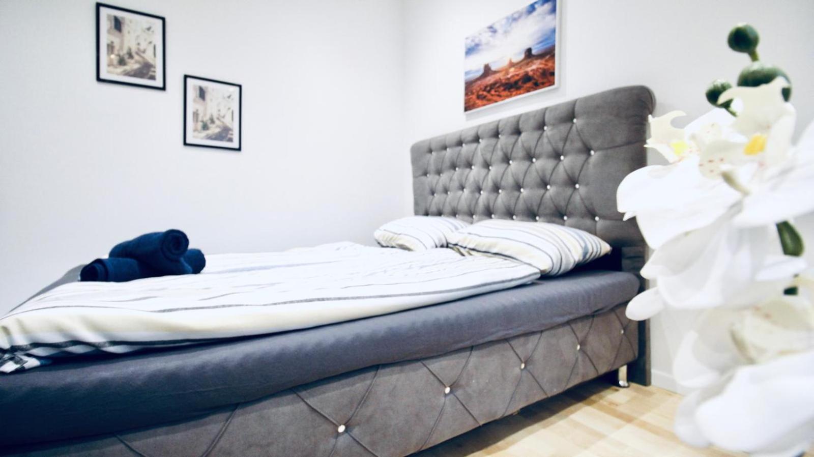 6 min to Amusement Park - Economy Rooms in Shared Apartment
