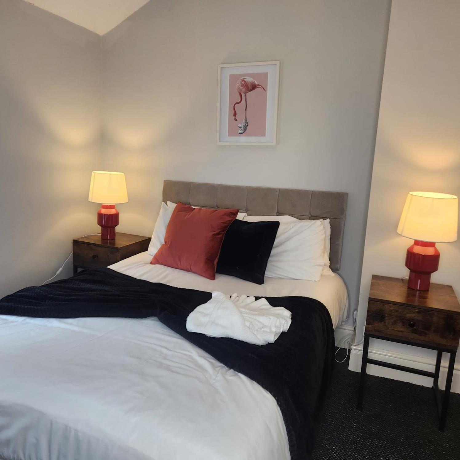 Cottage style 2 Bedroom Apt in City, near Utilita Arena & Free Parking view 3