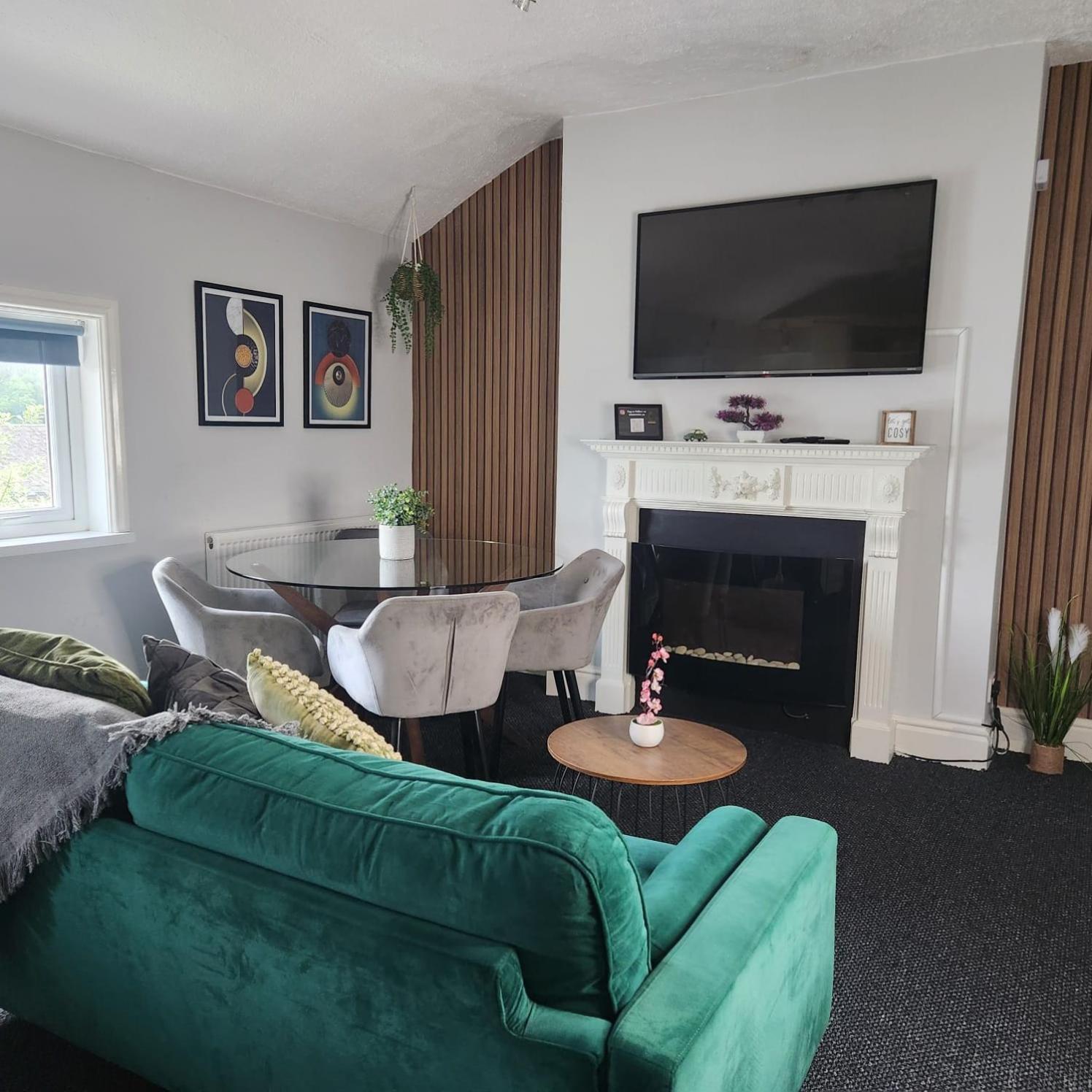 Cottage style 2 Bedroom Apt in City, near Utilita Arena & Free Parking view 5
