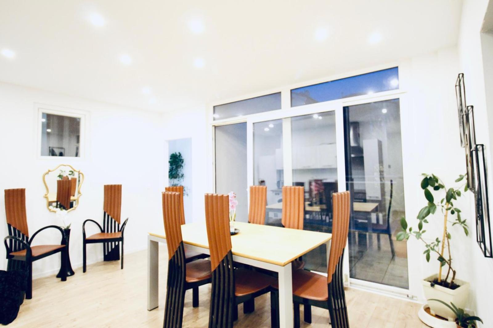 6 min to Amusement Park - Economy Rooms in Shared Apartment