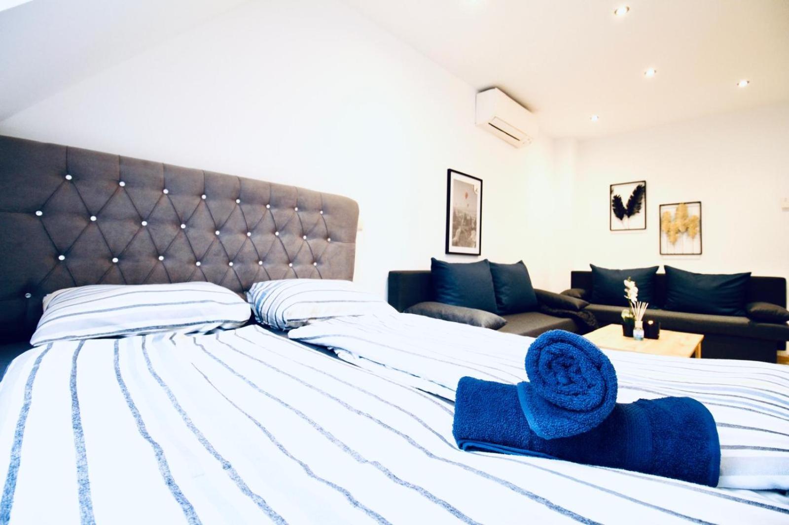 6 min to Amusement Park - Economy Rooms in Shared Apartment