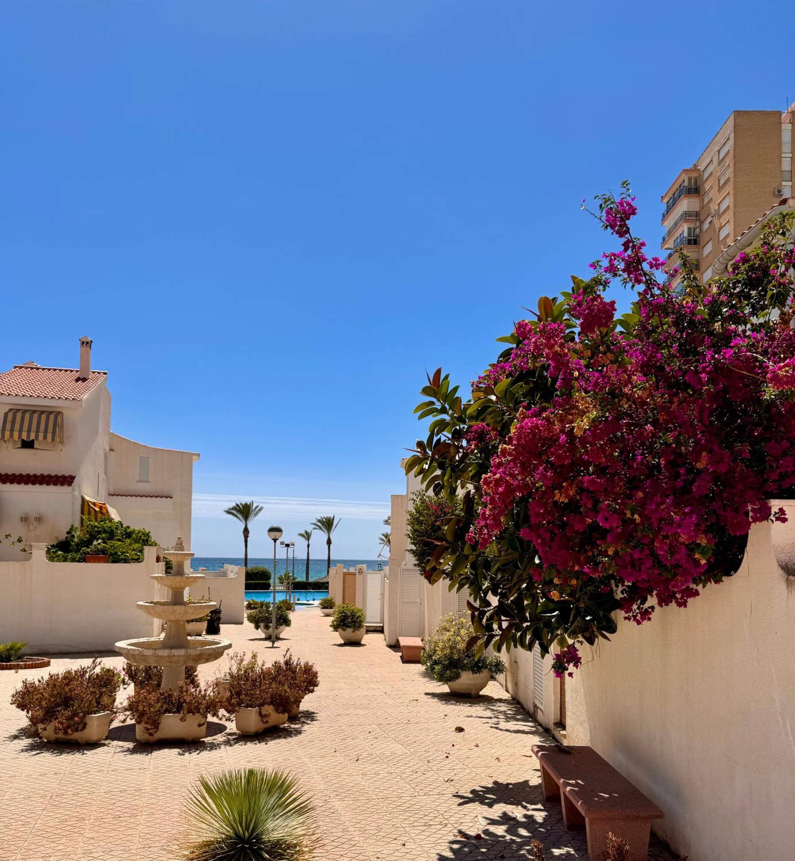 Relaxing Beach Townhouse