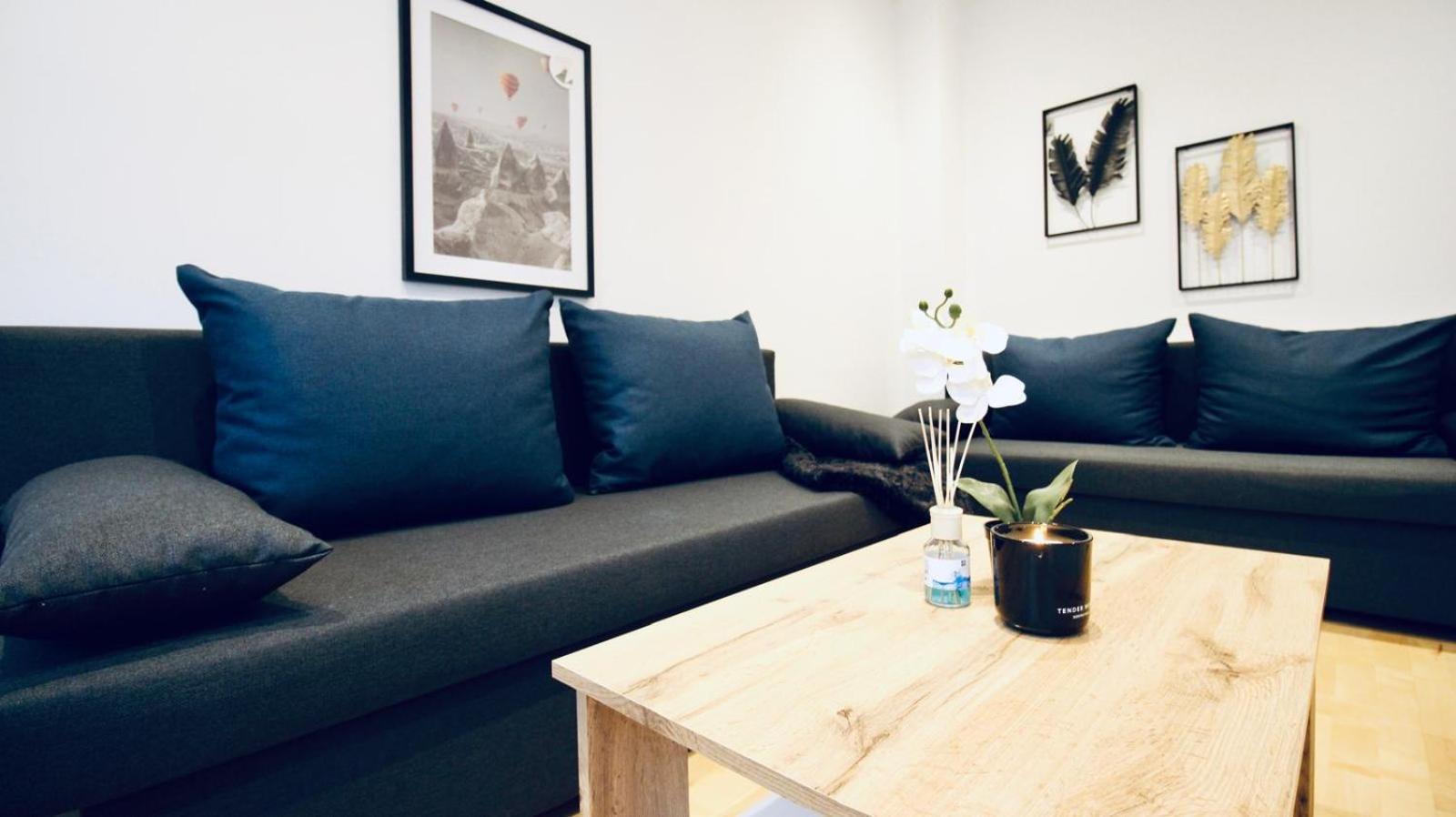 6 min to Amusement Park - Economy Rooms in Shared Apartment