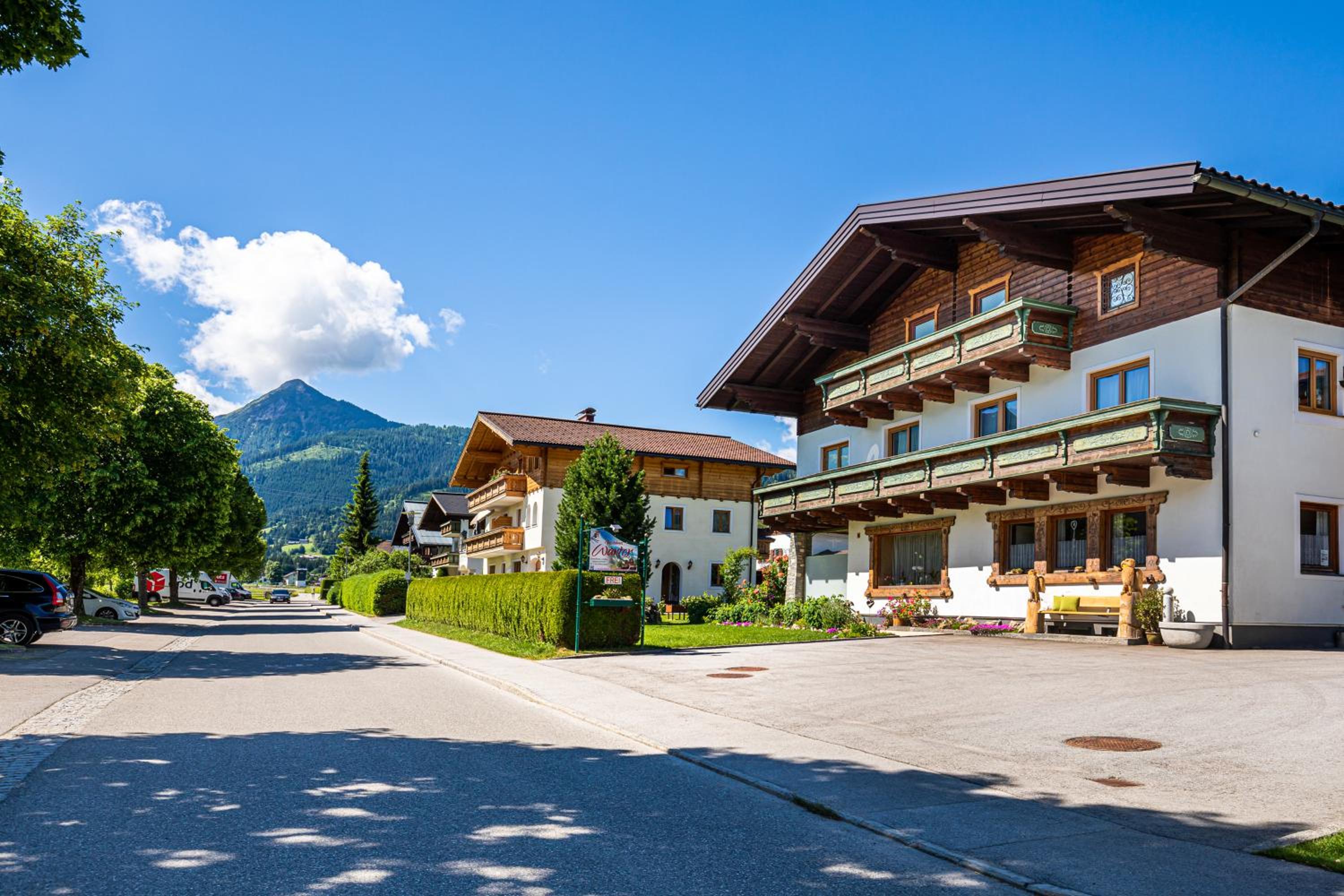 Holiday im Gästehaus Warter in Altenmarkt